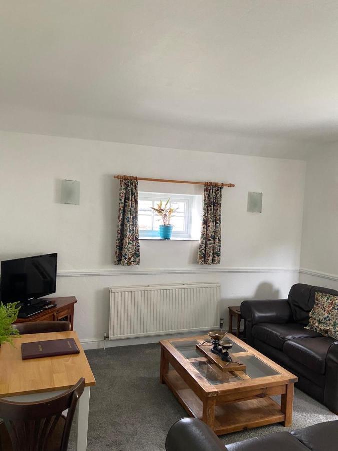 The Granary At Bissick Old Mill Apartment Truro Bagian luar foto